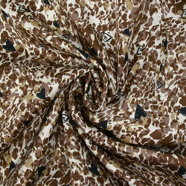 Satin de viscose imprimé graou et cœurs fond blanc
