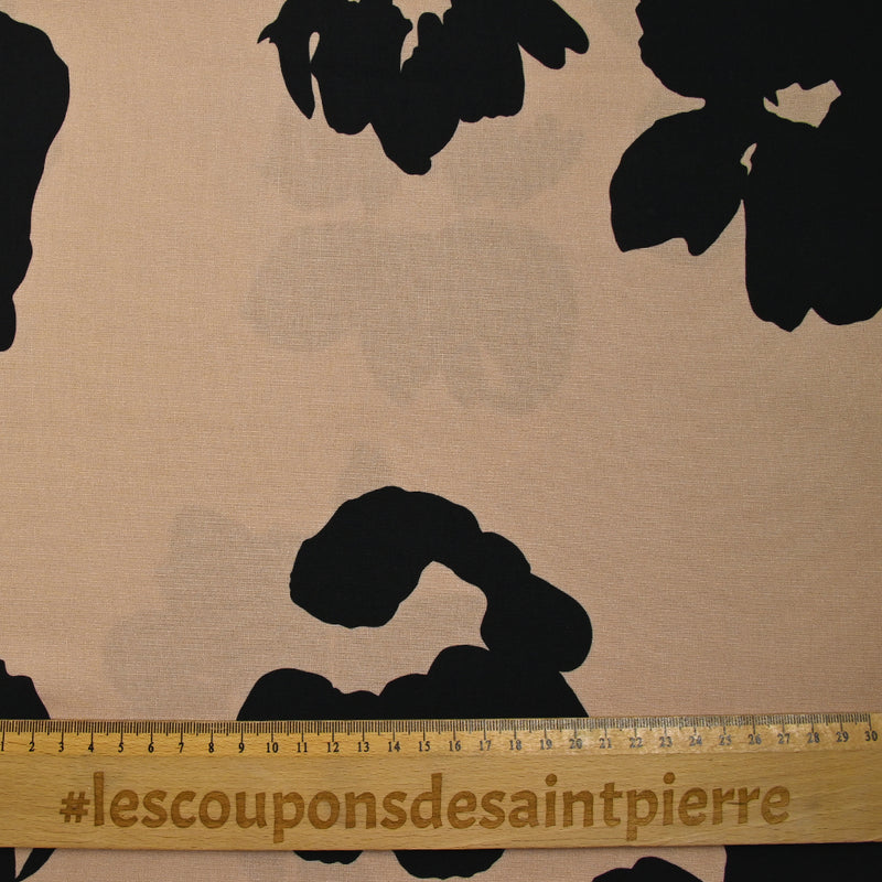 Viscose imprimée tache de fleurs fond beige
