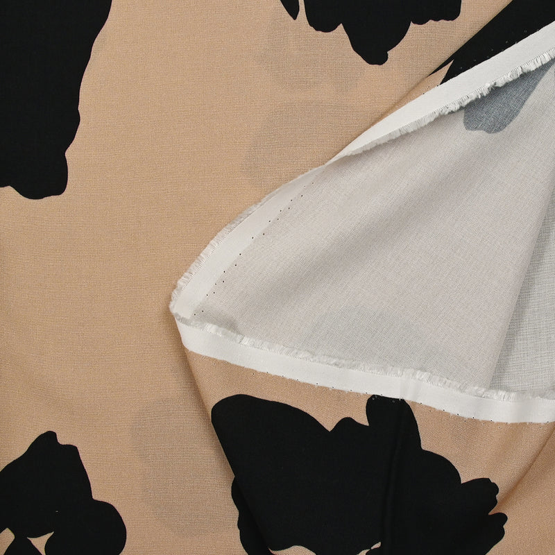 Viscose imprimée tache de fleurs fond beige