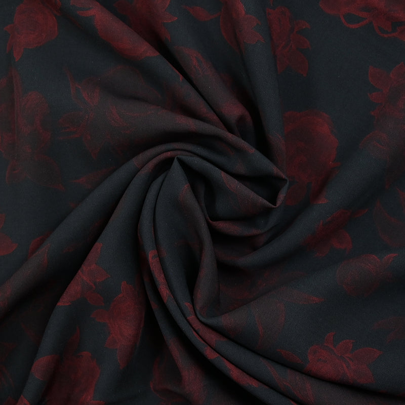 Viscose imprimée roses rouges fond noir