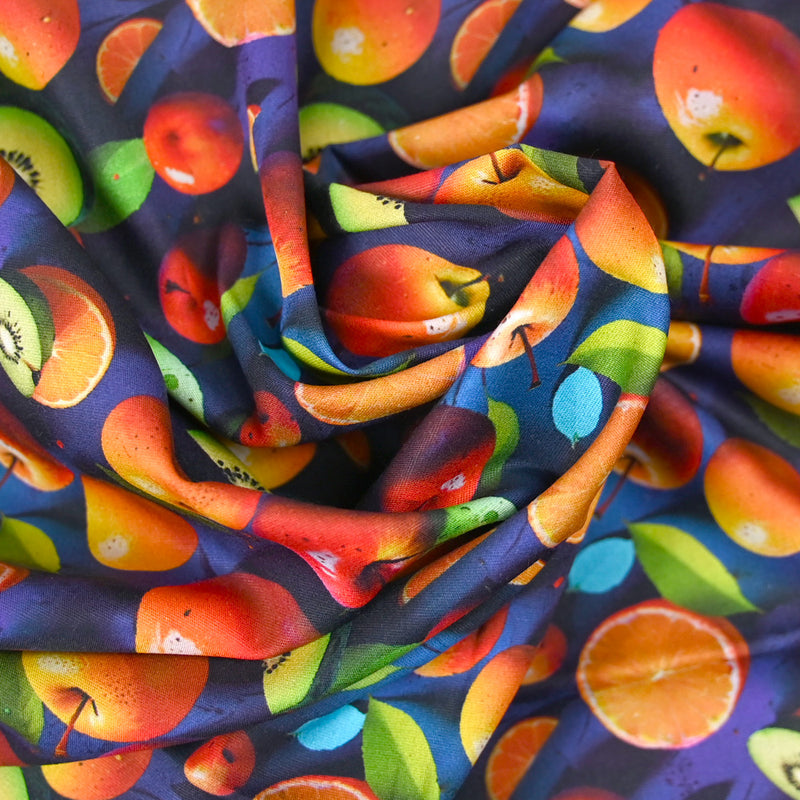 Coton imprimé multifruit fond bleu