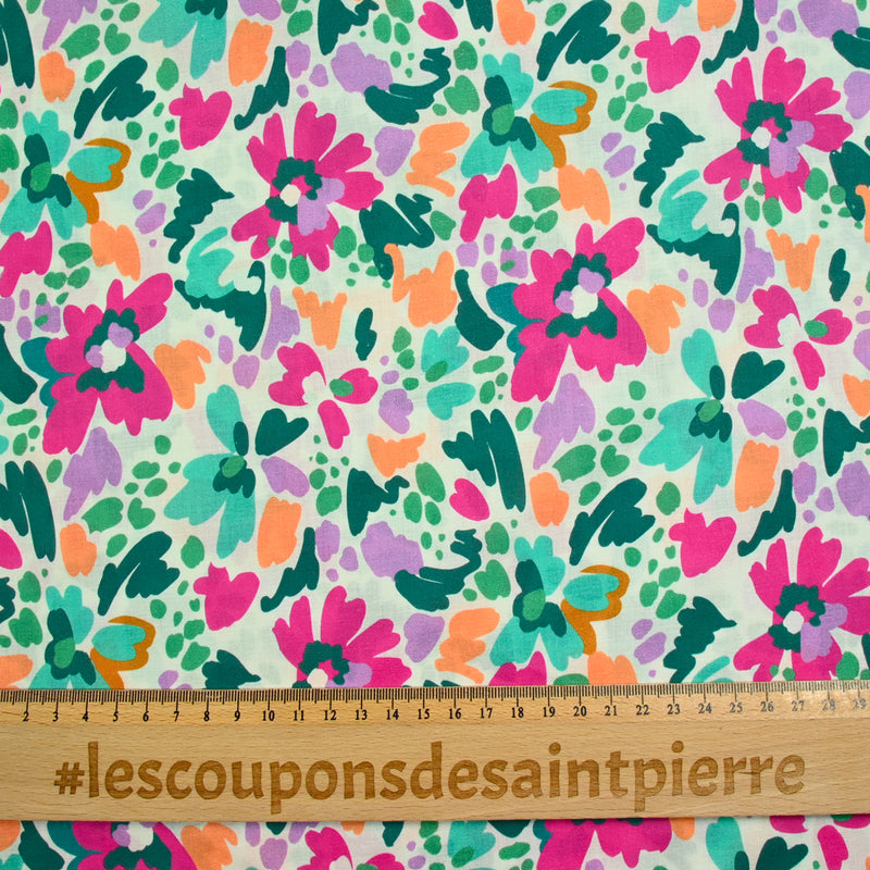 Coton imprimé Martina fleurs fantaisie fuchsia et vert au mètre