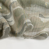 Viscose fine imprimée camouflage rayée irisée argent et dorée