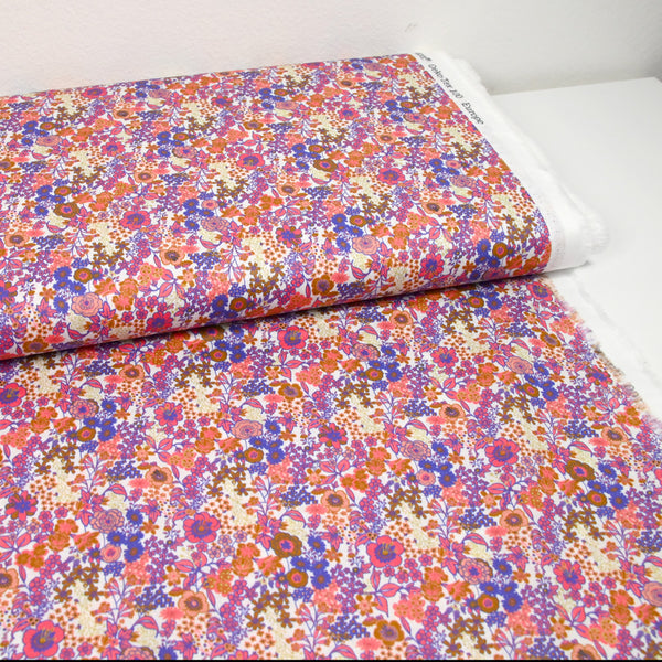 Coton imprimé Matilde fleurs corail et lavande au mètre