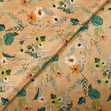 Satin de soie imprimé cascade de fleurs fond beige sable