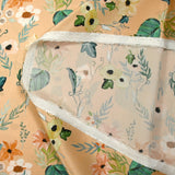 Satin de soie imprimé cascade de fleurs fond beige sable