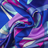 Raso de seda estampado danza evasiva magenta, azul y violeta