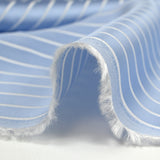 Satin de polyviscose tissé-teint rayé fond bleu ciel