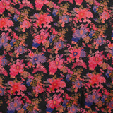 Satin polyester fin imprimé fleurs rose fond noir