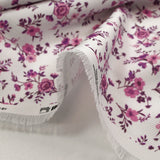 Piqué de coton imprimé les fleurs de Louna violet fond blanc