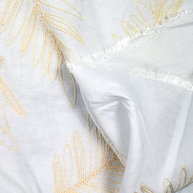 Crêpe Viscose Borded Jungle Fondo blanco