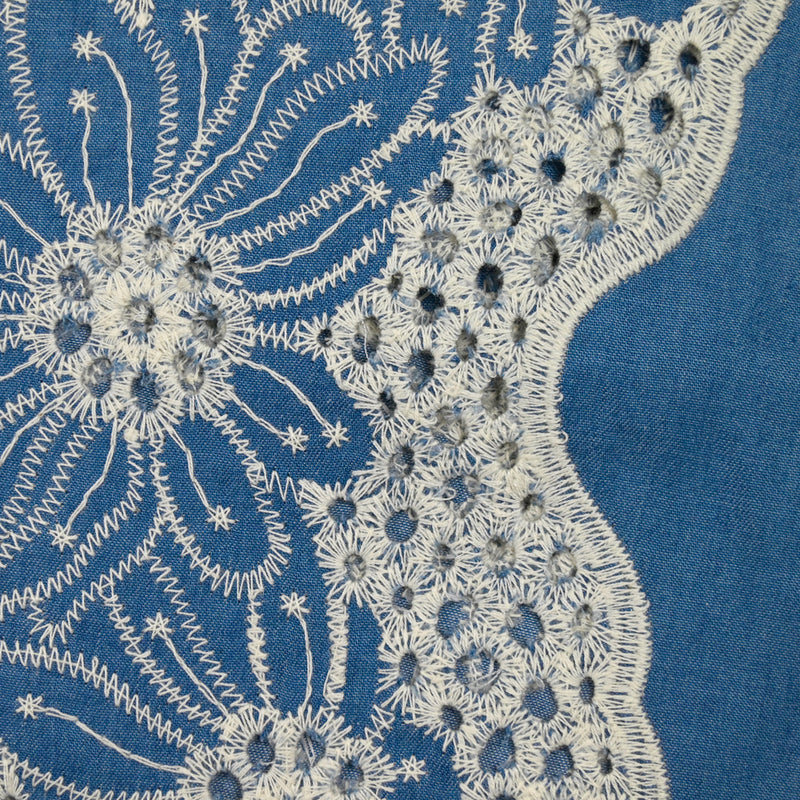 Chambray de viscose brodé bleu