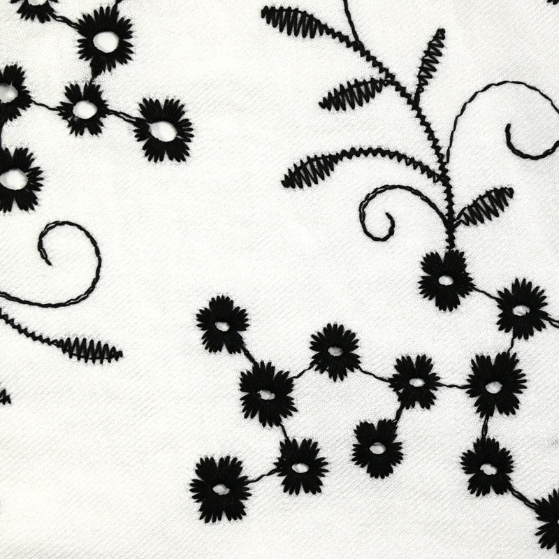 Twill de polyester embroidered Marguerite White background