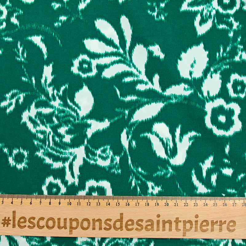 Green vegetable print polyester