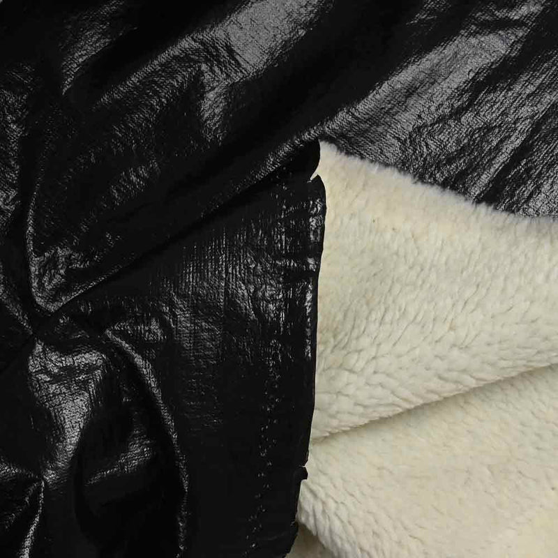 Simili cuir noir brillant envers sherpa fausse fourrure mouton écru