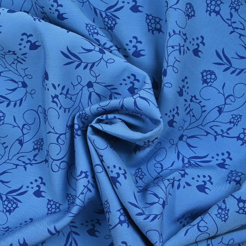 Douponed printed viscose Carolina blue azure background