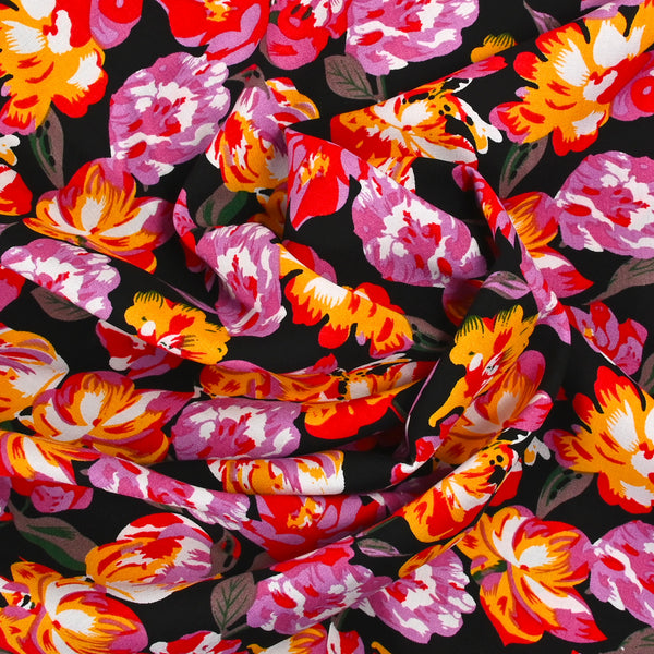 Viscose imprimée jardin d’aquarelle rose fond noir