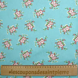 Sergé de coton imprimé petites fleurs fond azur