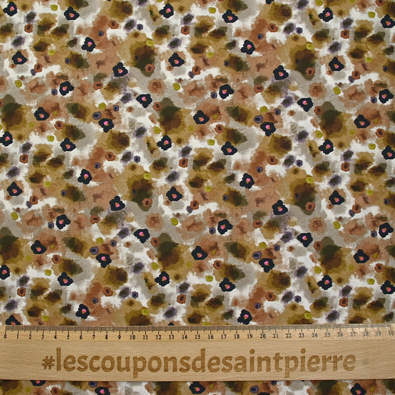 Popeline de coton imprimée terre inconnue marron et grège