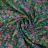 Mousseline crinkle imprimée léopard en fleurs fond vert canard