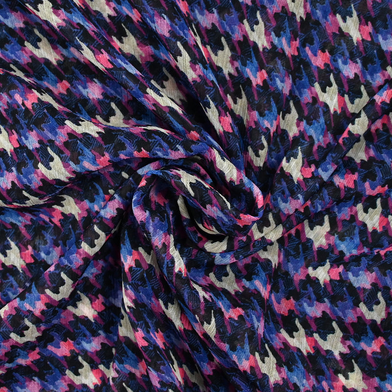 Mousseline crinkle imprimée pied-de-poule bleu et rose