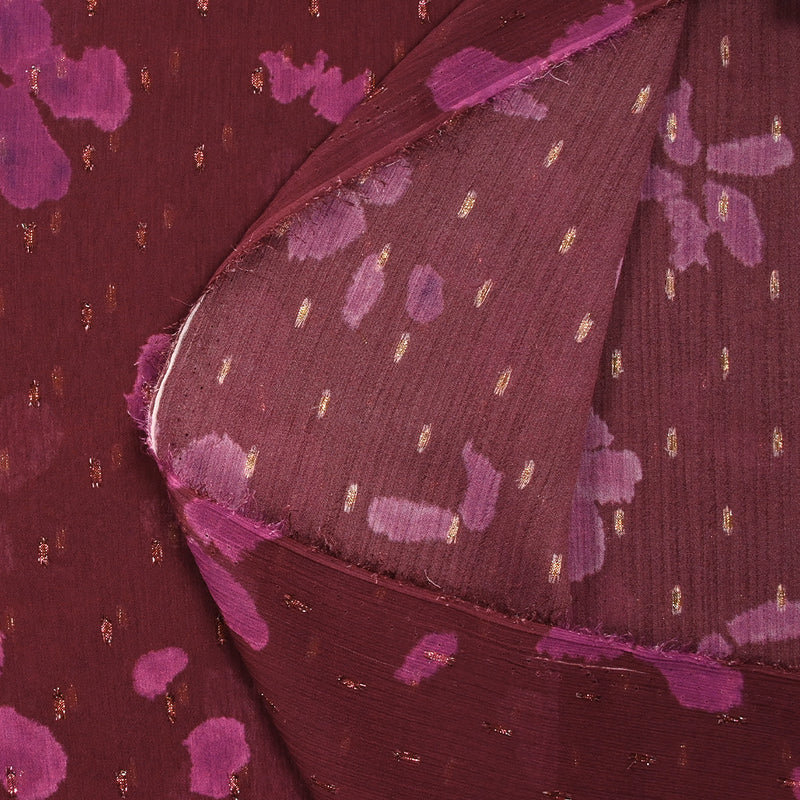 Mousseline crinkle imprimée plumetis lurex fleurs magenta fond pourpre