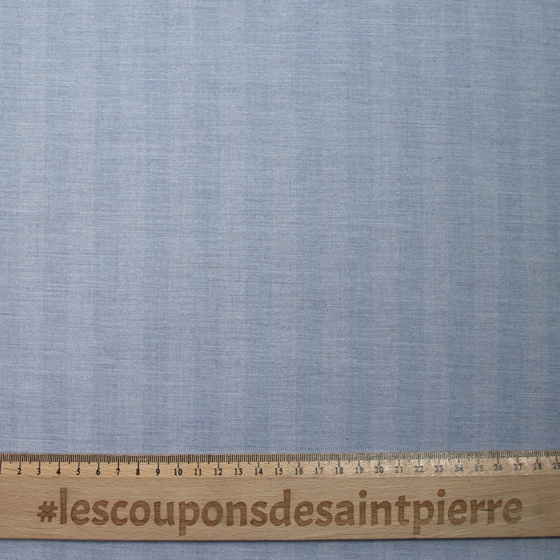 Coton tissé teint rayé chevrons bleu ciel chiné