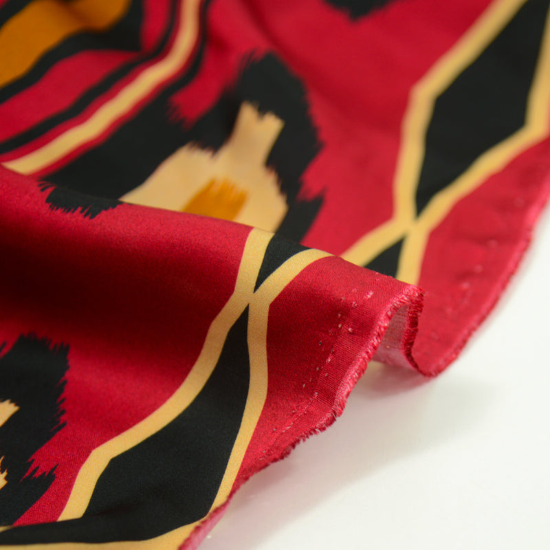 Viscose satinée bordeaux ethnique rayé
