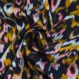 Satin de viscose imprimé Vénus rose fond marine
