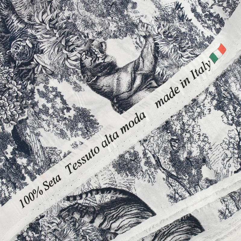 Satin de soie imprimé dans la jungle marine fond blanc