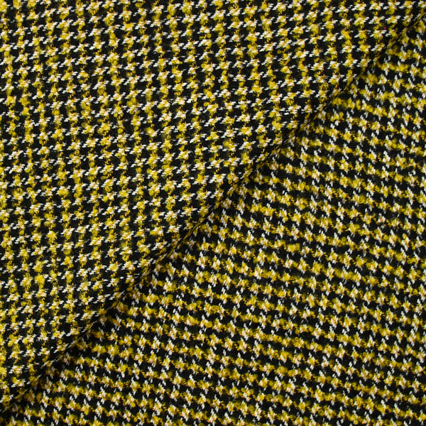 Ocher and black mixed wool