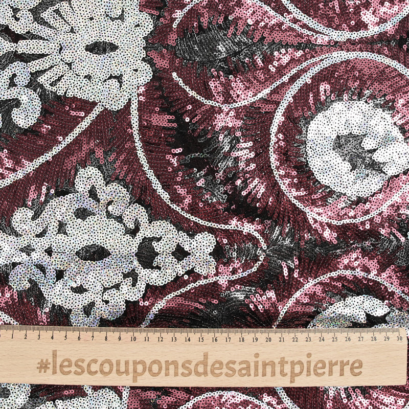 Tulle sequin plumes royales argent holographique et bordeaux