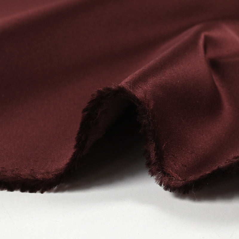 Satin duchesse polyester lie de vin