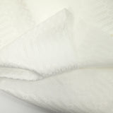 Satin jacquard de polyester chaine fond blanc