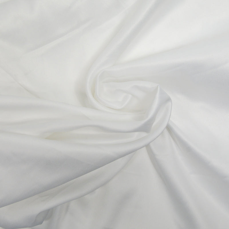 Satin polyester fin blanc