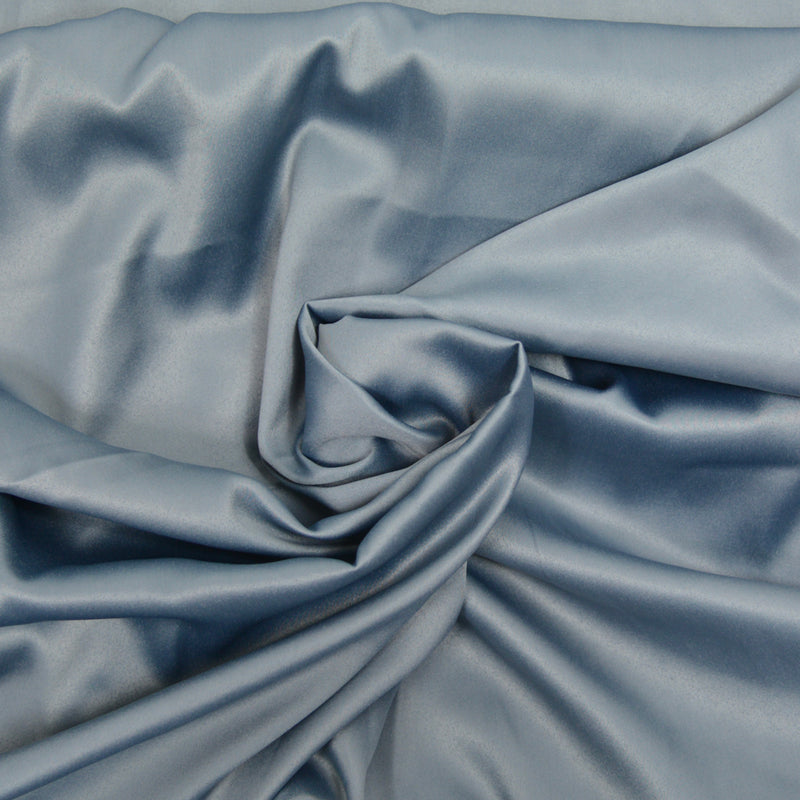 Satin polyester fin argent