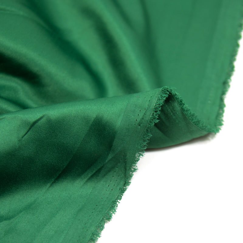 Satin polyester fin vert