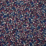 Jersey de viscosa con estampado graffiti índigo y frambuesa, fondo azul medianoche