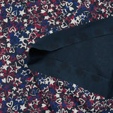 Jersey de viscosa con estampado graffiti índigo y frambuesa, fondo azul medianoche