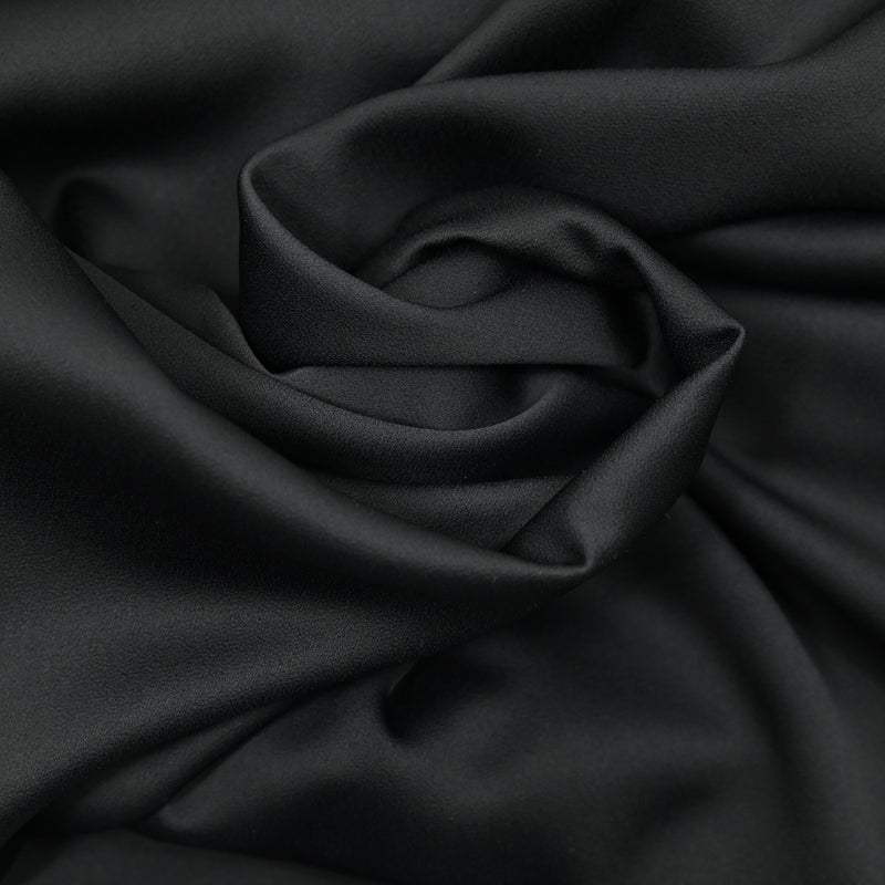 Crêpe polyester noir d'encre