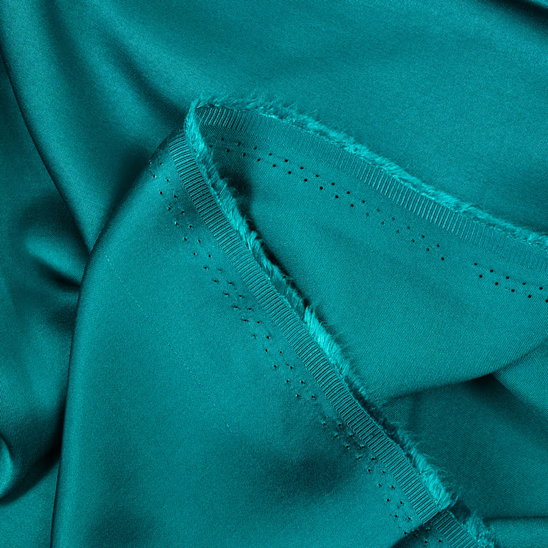 Satin viscose canard