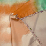 Satin polyester imprimé brume vert d'eau, orange brûlé et champagne