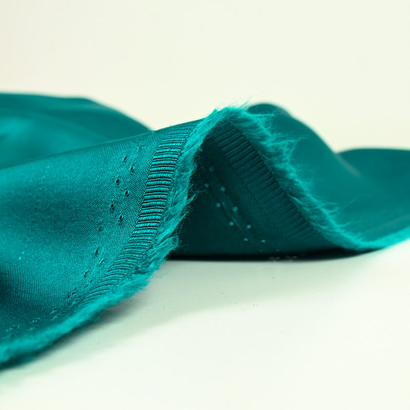 Satin viscose canard