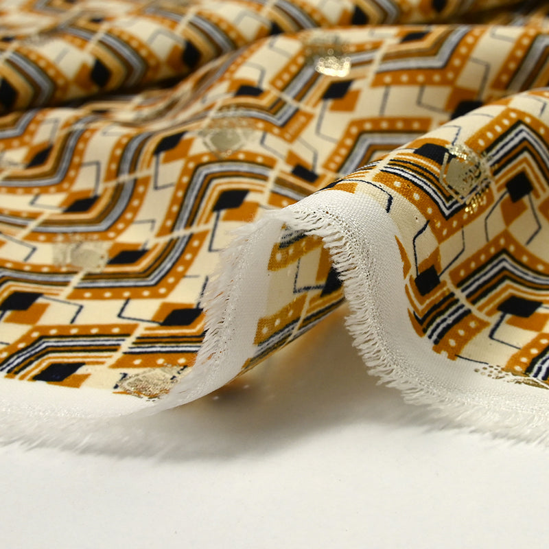 Microfibre imprimée polyester doré escalade alezan fond beige clair