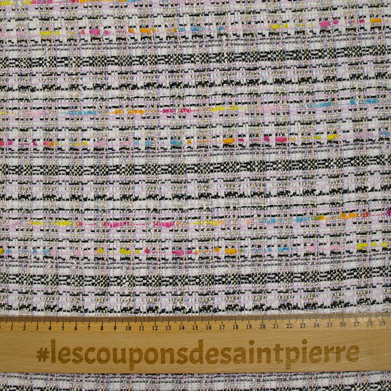 Tweed de polyester doré ligne multicolore fond blanc et rose clair