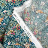 Coton liberty ® Strawberry Thief bleu au mètre