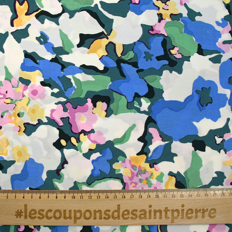 Crêpe viscose léger imprimé nature peinture fond blanc