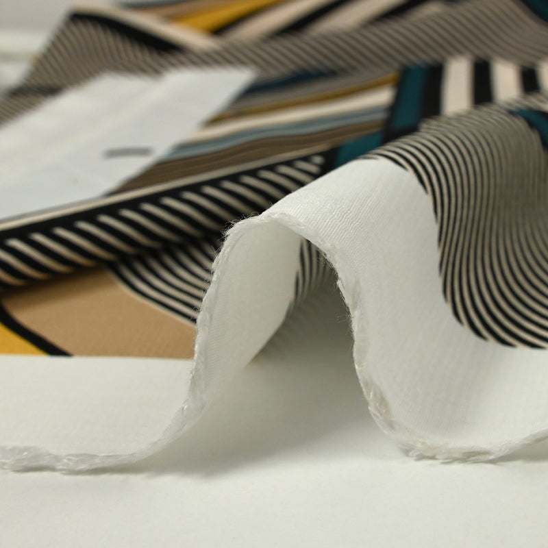 Crêpe viscose léger imprimé horizon et diagonale fond écru