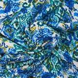 Viscose imprimée vibration d'Orient bleu et vert fond blanc
