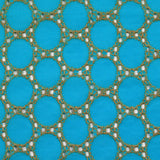 Broderie anglaise festonnée beige Aurélia fond bleu azur